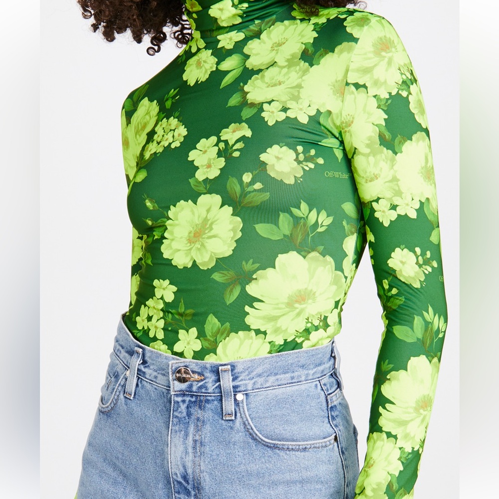 EUC Off White Turtleneck